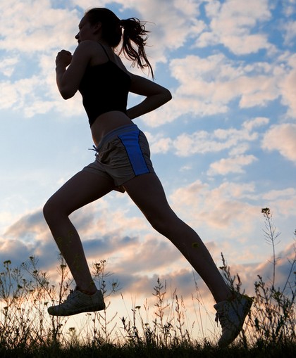 跑步技巧 百米跑放松技术的训练方法