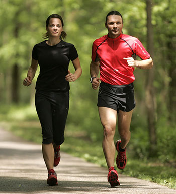 运动养生常识 空腹跑步有利健康吗