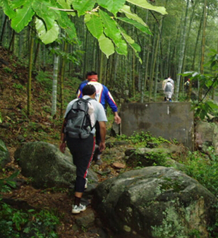 哪些人不适合爬山 怎样避免猝死的原因