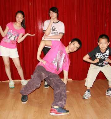 律动感十足的机械舞 如何练习好机械舞