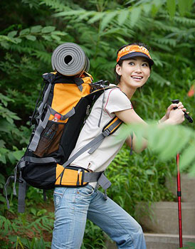 爬山的好处 爬山减肥之技巧和功效