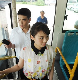 搭乘公交4个运动 随时随地轻松减肥