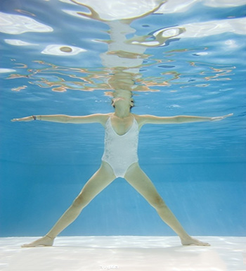 游泳技巧  初学者如何快速学会游泳