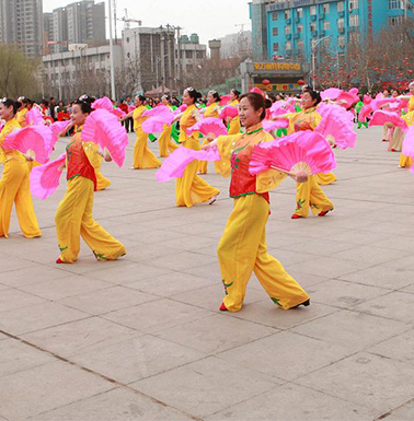 健身秧歌有氧运动 是强身健体陶冶性情的运动