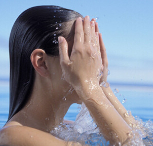 女性游泳的好处 解析女性游泳的好处