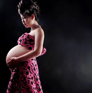 孕妈妈的养生 新妈妈产后多久可以下水游泳