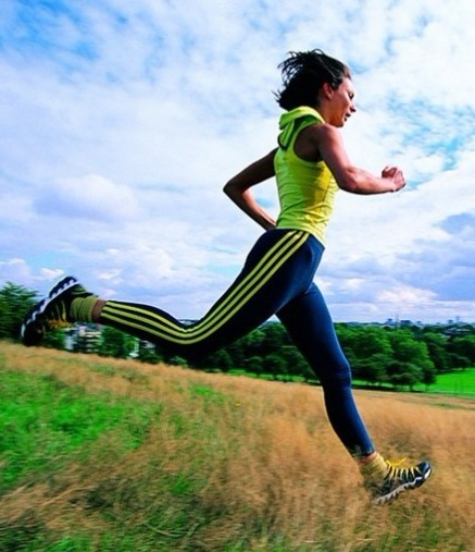 长跑技巧 长跑中如何掌握呼吸方法