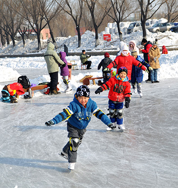 滑冰运动有什么运动技巧 它又有什么好处呢
