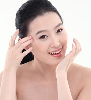 黑头产生的原因是什么 如何有效地去除黑头