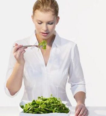 痛经怎么快速解决 12个小方法摆脱痛经困扰