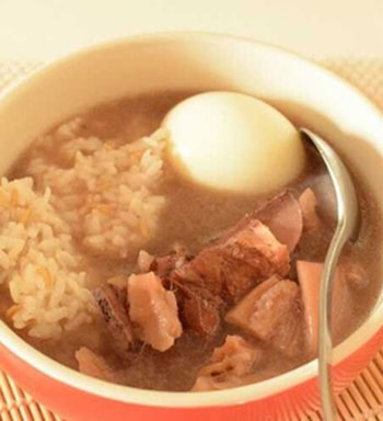 夏季饮食常识 汤泡饭虽然好吃但也伤胃