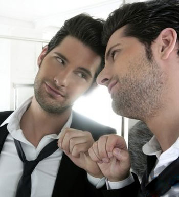 自恋是一种病 相处要注意保持一定距离