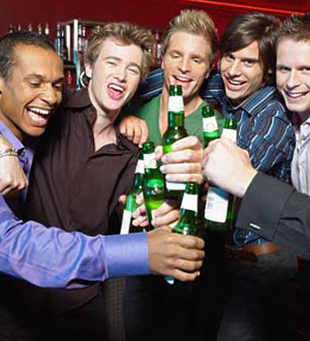 男人喝酒有什么好处 男人适量饮酒的7好处