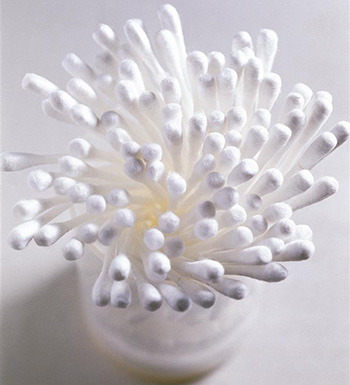 游泳耳朵进水怎么办 夏季游泳必会常识