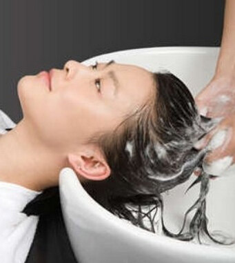 正确的洗头方法 揭秘洗头发的六大禁忌