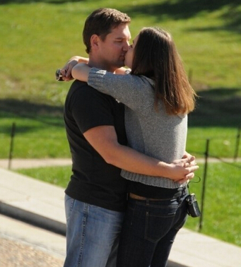 爱情故事 从牵手方式看你们感情深度