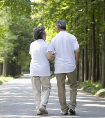 治疗打鼾 老人打鼾可能导致血压升高