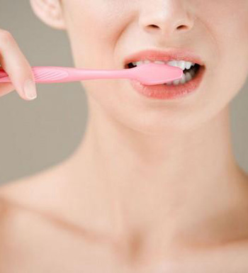 饭后立即刷牙 这5个健康习惯竟是错的
