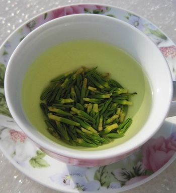 莲子心的功效与作用 莲子心泡水喝有哪些禁忌