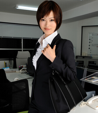 保健按摩 小动作助上班族养生保健