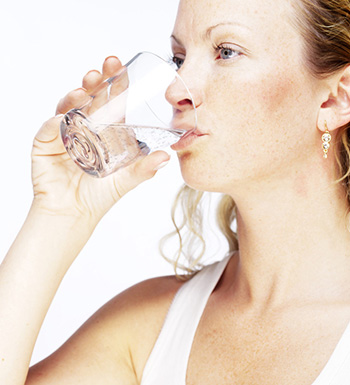 饭后立即刷牙 这5个健康习惯竟是错的