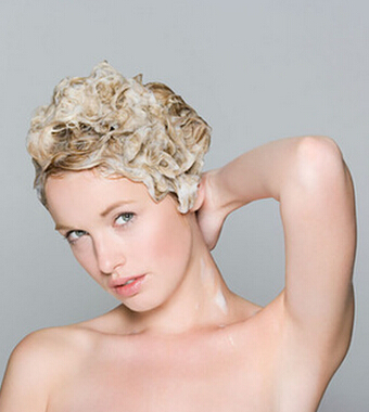 正确的洗头方法 揭秘洗头发的六大禁忌