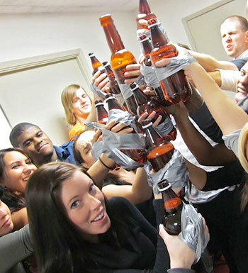 经常宿醉有哪些危害 什么食物可以解酒