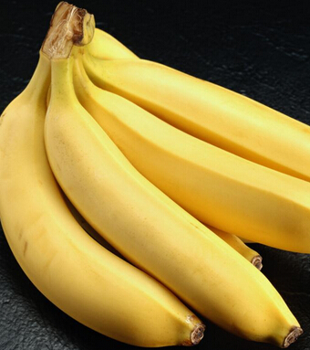吃香蕉的好处 老人食用香蕉有效预防疾病