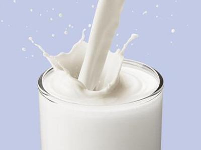 想喝牛奶了，但是什么时候喝牛奶最好？