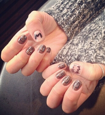 指甲上的月牙代表什么 人体的健康晴雨表