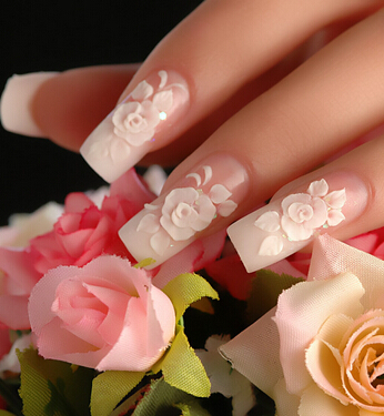 指甲上的月牙代表什么 人体的健康晴雨表