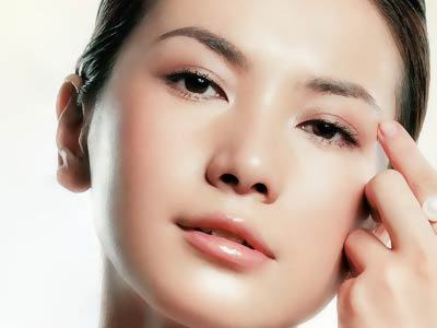 修复美丽之如何去除眼袋