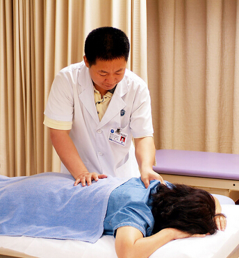 落枕了什么办法最有效 落枕的原因及其治疗