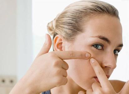 去除脸上的炸弹 治疗青春痘最好的方法