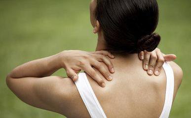 得了肩周炎不可怕，教你肩周炎症状及治疗的方法