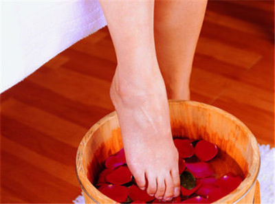 艾叶泡脚能治感冒吗  祛寒防流感