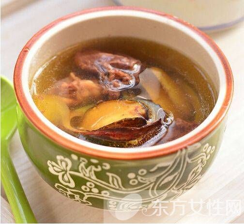 炖鸭子的做法有哪些 喝老鸭汤有什么好处