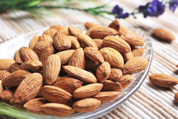 孕妇可以吃杏仁吗 孕妇吃杏仁有三大危害