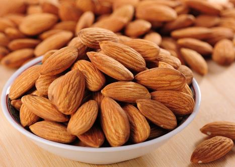 杏仁的功效、适用人群及食用禁忌介绍