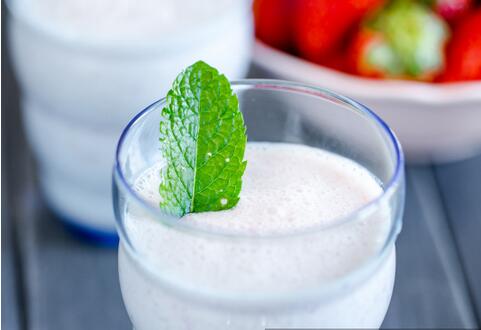 喝酸奶的好处   女性喝酸奶的几大好处