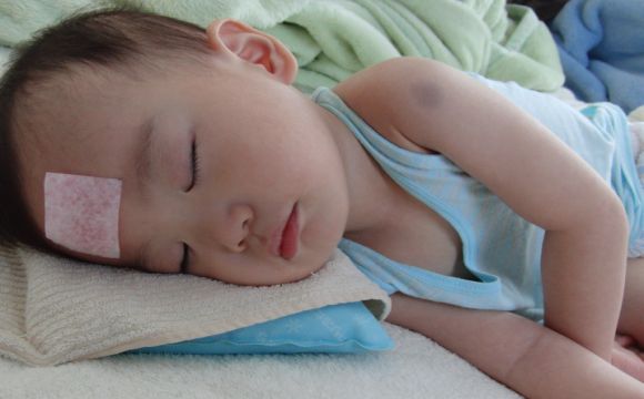 正确简单的退烧方法 儿童发烧