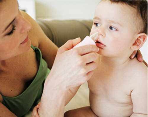妈妈担心宝宝鼻子不通怎么办