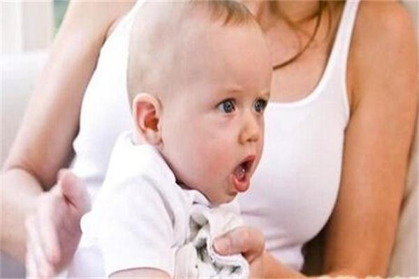 婴儿咳嗽怎么办 适合治疗咳嗽的食物