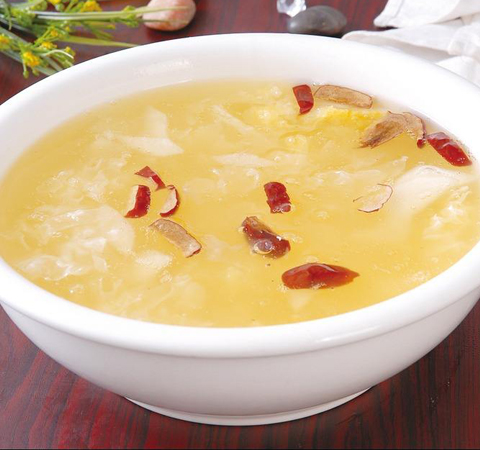 止咳化痰 银耳雪梨汤的功效和做法介绍