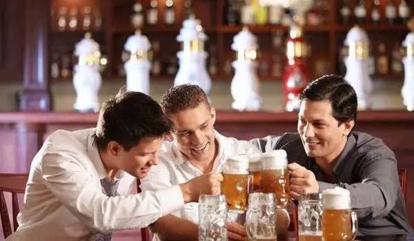 喝酒后头痛怎么办？跟我学妙招缓解