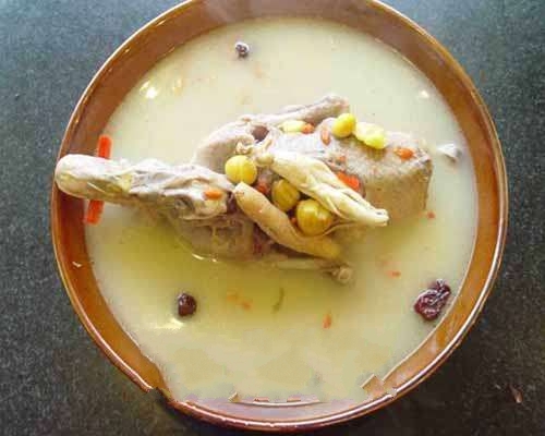 很多人喜欢生吃蛇胆，那鸭胆能生吃吗