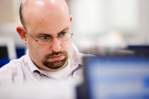 男性脱发怎么办 缓解男性脱发方法有哪些