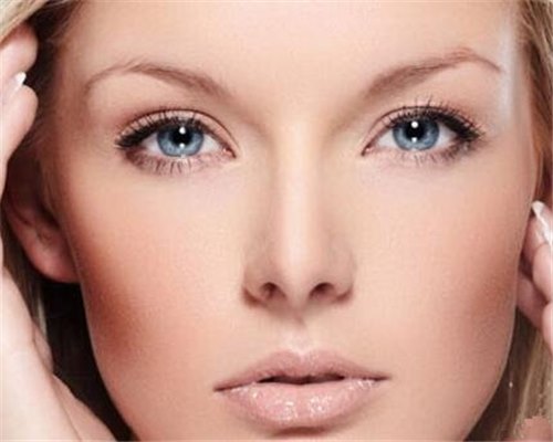 秋冬季节嘴唇干裂怎么办