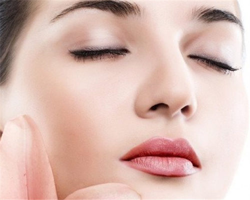 脸上的粉刺怎么去除才能达到最佳效果