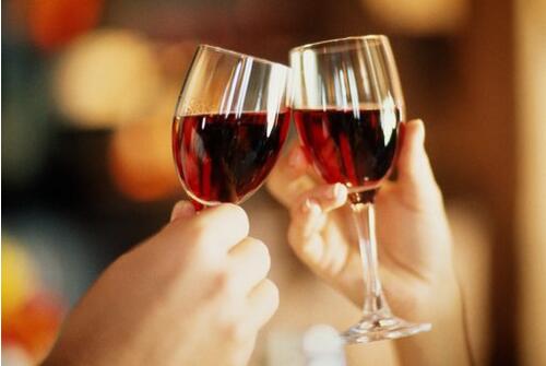 红酒的好处 不得不说的八个方面